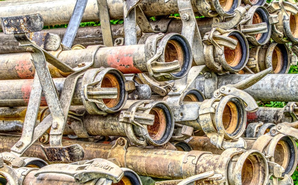 many pipes